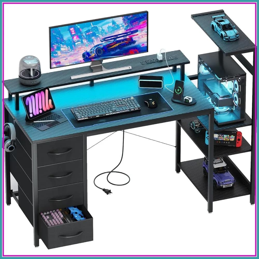 Scrivania da Gaming 51 Pollici con Luci LED e Prese di Corrente, Ripiani Portaoggetti, Cassetti, Supporto Monitor, Gancio Laterale, Nero Fibra di Carbonio