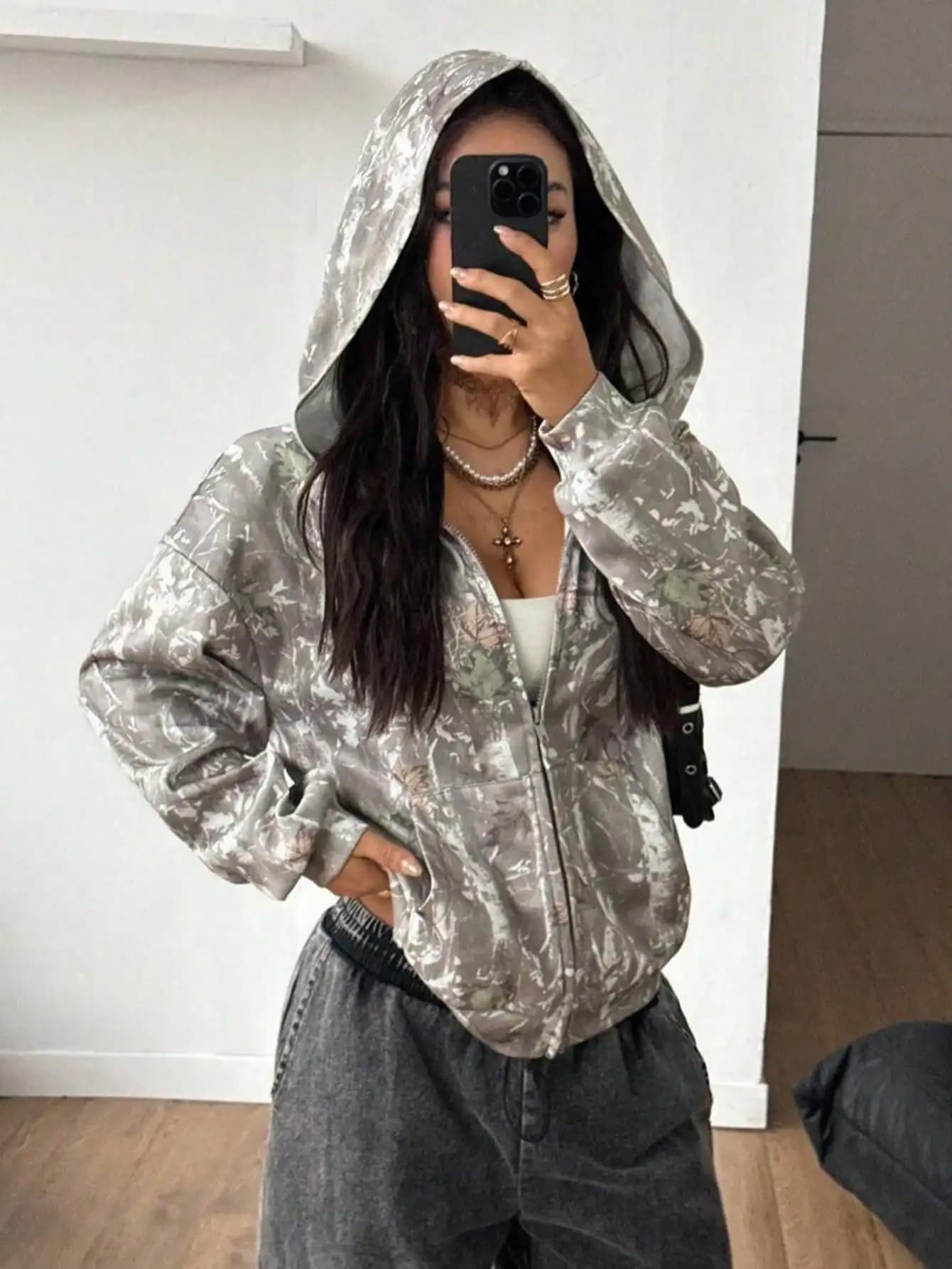 Women's Hoodie and Zipshirt, Large fit, Abstract Camouflage Print, Long sleeves, Winter Casual Clothing