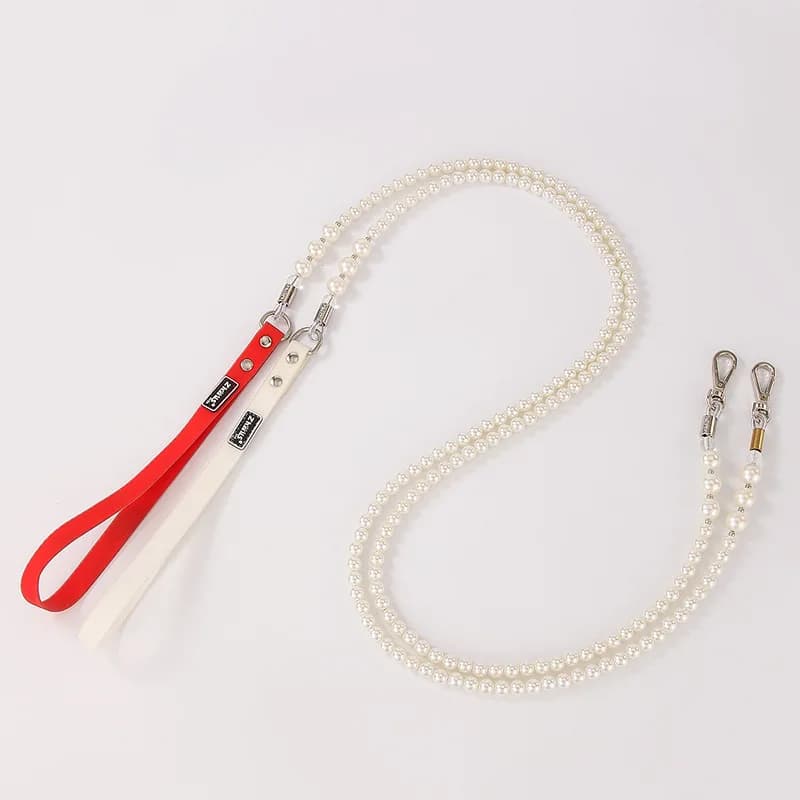 Set di Collare e Guinzaglio di Lusso per Cani con Ciondolo a Cuore in Cristallo - Guinzaglio in Filo d'Acciaio Resistente, Collana per Animali Domestici, Accessorio Elegante
