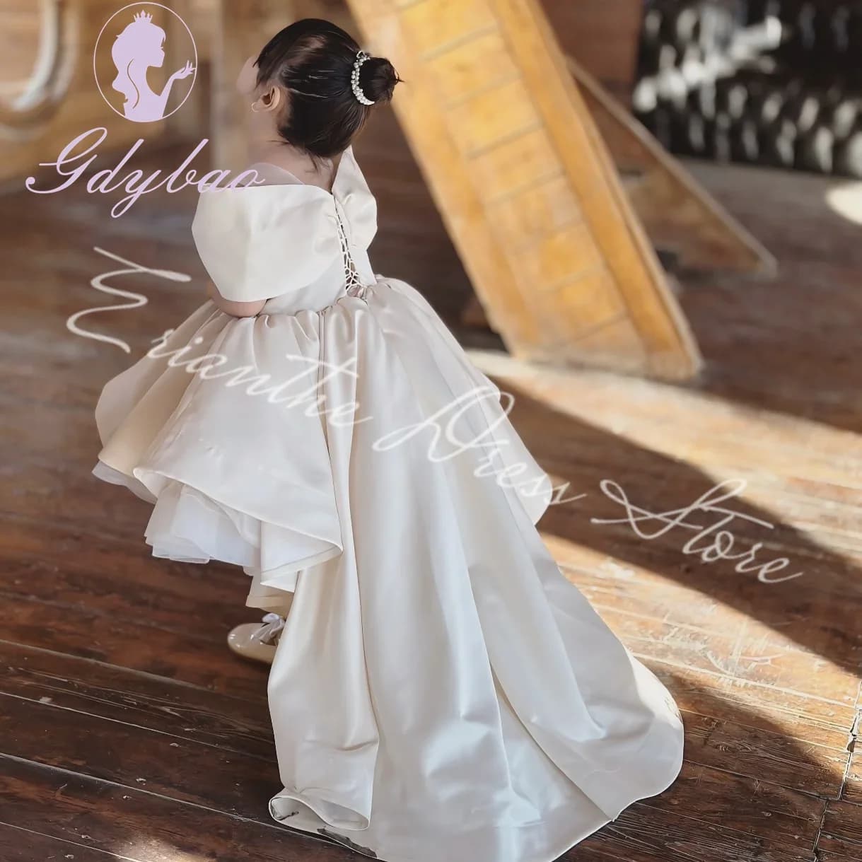 Abito da ragazza di fiore avorio per matrimonio personalizzato in raso di tulle gonfio con spalle scoperte Abito da ballo per prima comunione per festa di compleanno per bambini