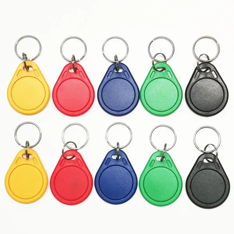 10 pz Ntag213 NFC Tag portachiavi 13.56 MHz ISO14443A RFID Portachiavi Ntag 213 Chip per tutti i telefoni abilitati NFC