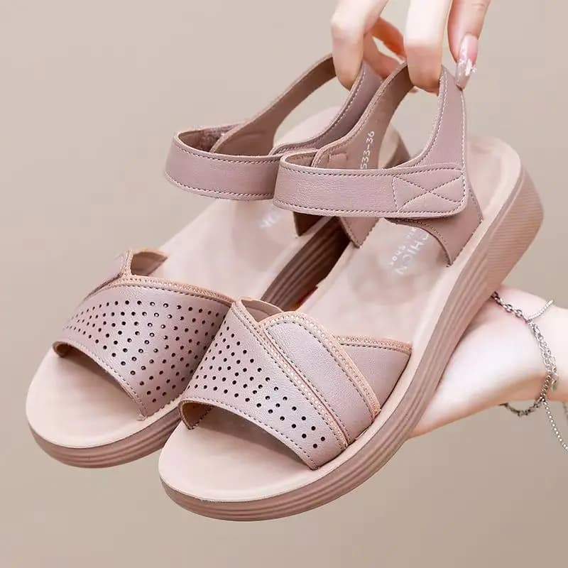 Sandali da donna con suola piatta in vera pelle con una parola Estate nuovi sandali da spiaggia con velcro per esterni leggeri e antiscivolo con suola spessa