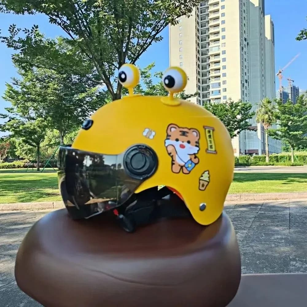 Nuovo casco per bambini con disegno a cartoni animati, traspirante, robusto, per bicicletta, con motivo tigre, regolabile, casco di sicurezza per ragazzi e ragazze