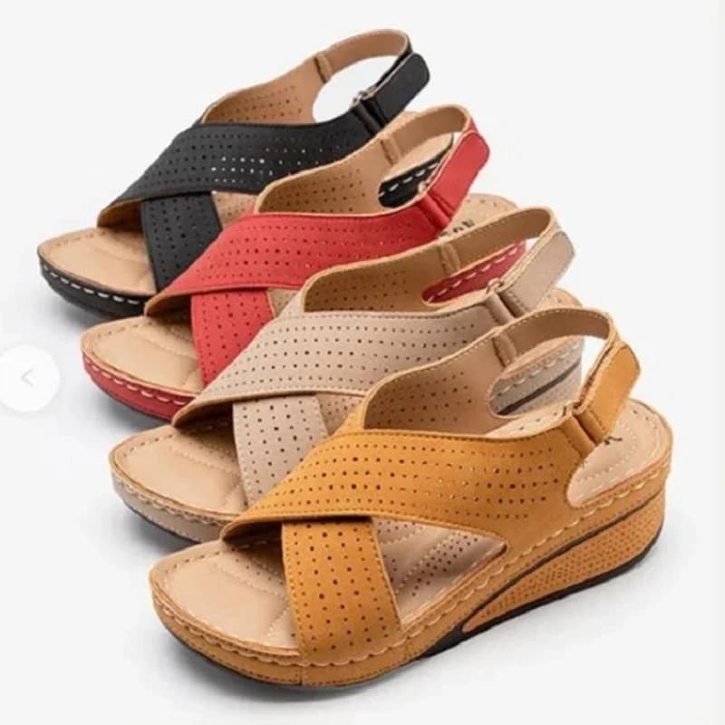 Sandali donna estate 2024 nuova donna sandali con zeppa cava donna Casual Plus Size 43 scarpe donna Retro Sandalis donna