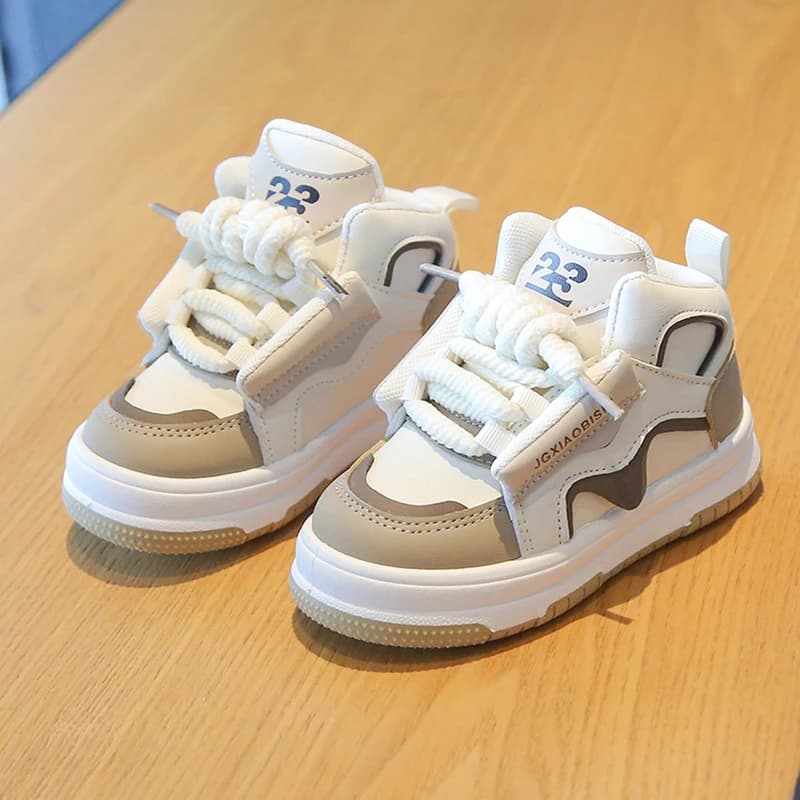 Scarpe sportive nuove primavera autunno per bambini Scarpe da tavolo di tendenza casual da ragazzo Scarpe da ginnastica alte da ragazza alla moda con dopamina