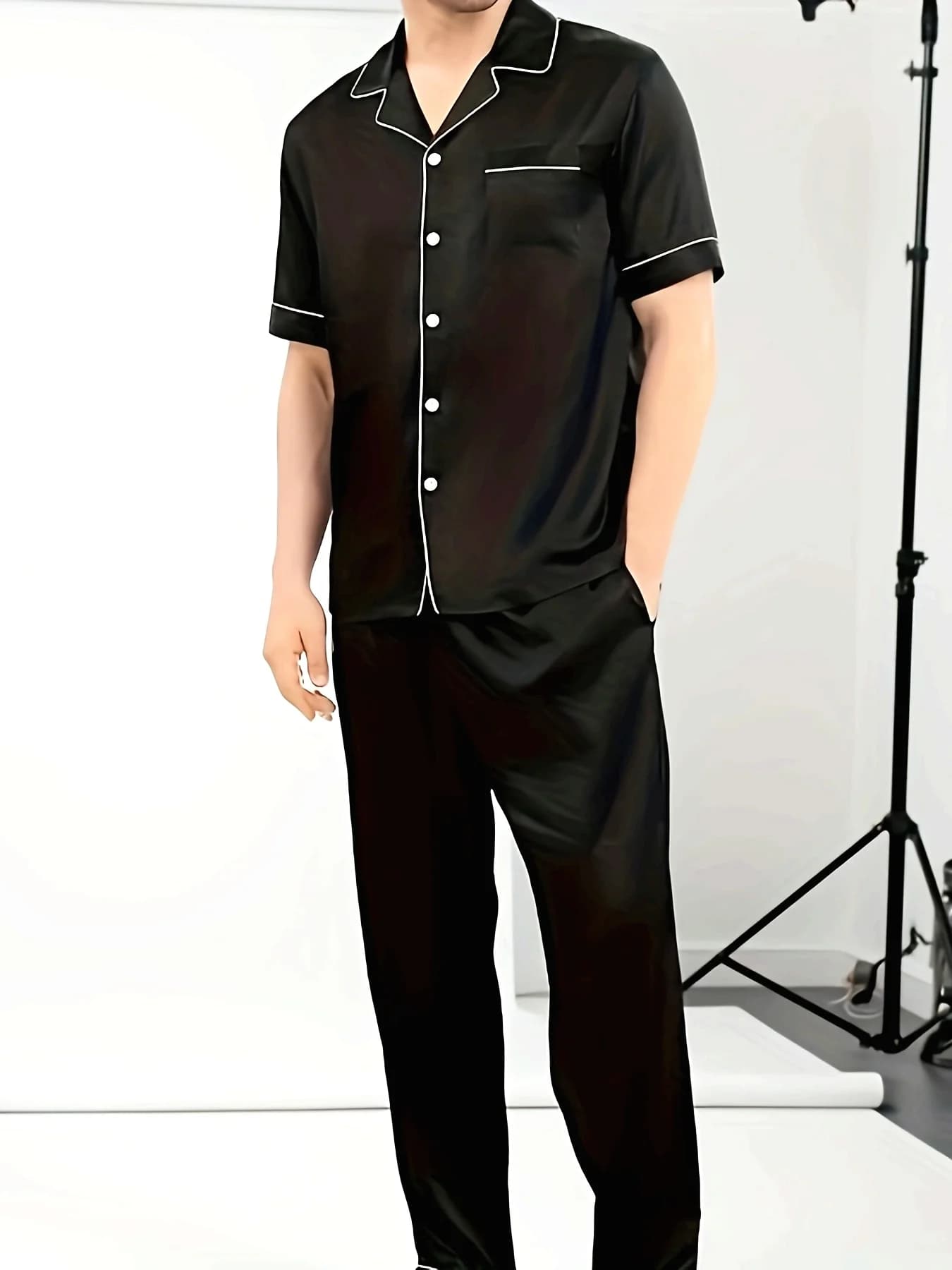 Men's Spring/Summer Imitation Ice Slicky Fiber Fabric Pajamas Set with Short Sleeves and Long Pants, Casual Home Wear Sleepwear