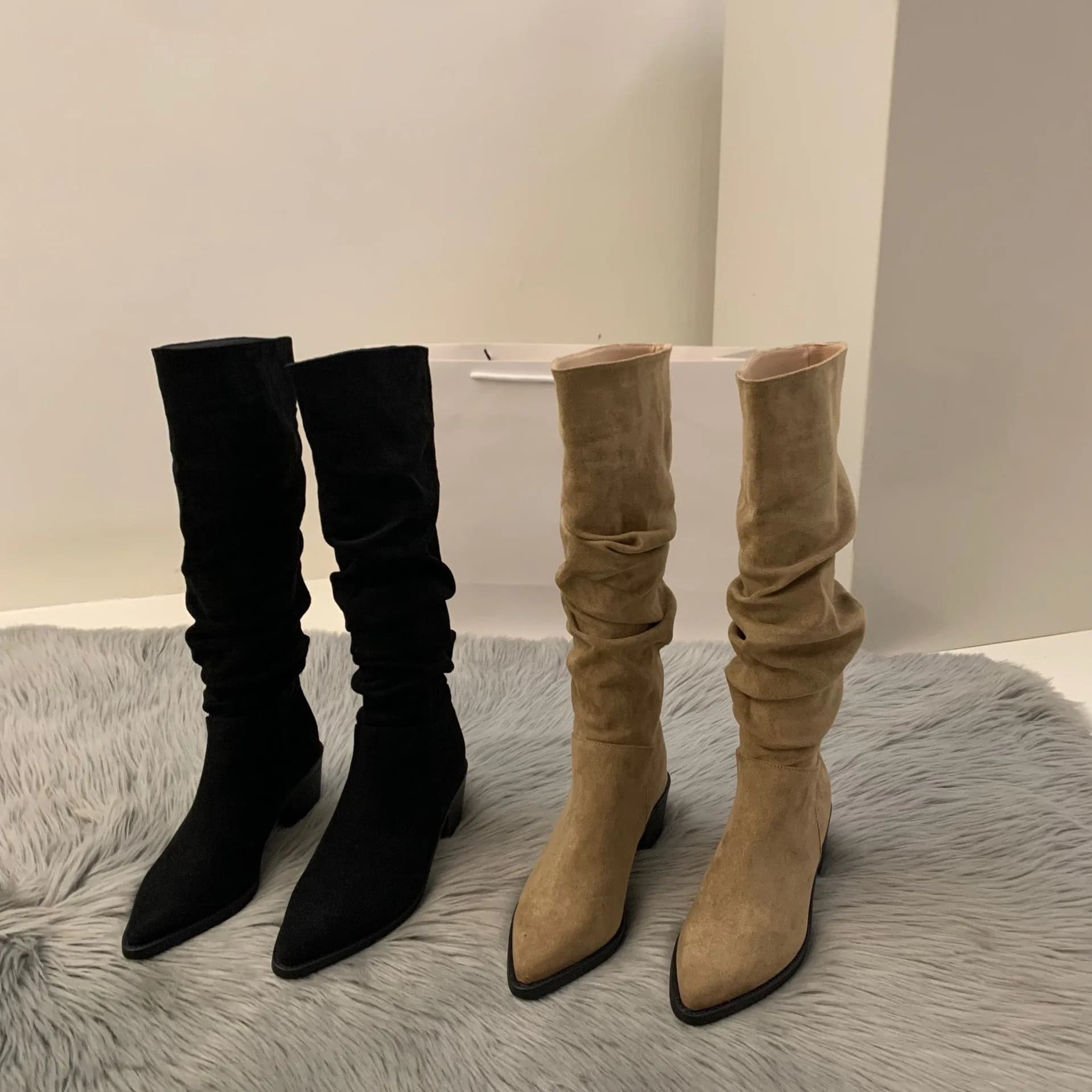 Women's Western Style High Heel Velvet Long Boots Autumn Winter New Style Fleece Lined Pointed Toe Knight Boots Boots