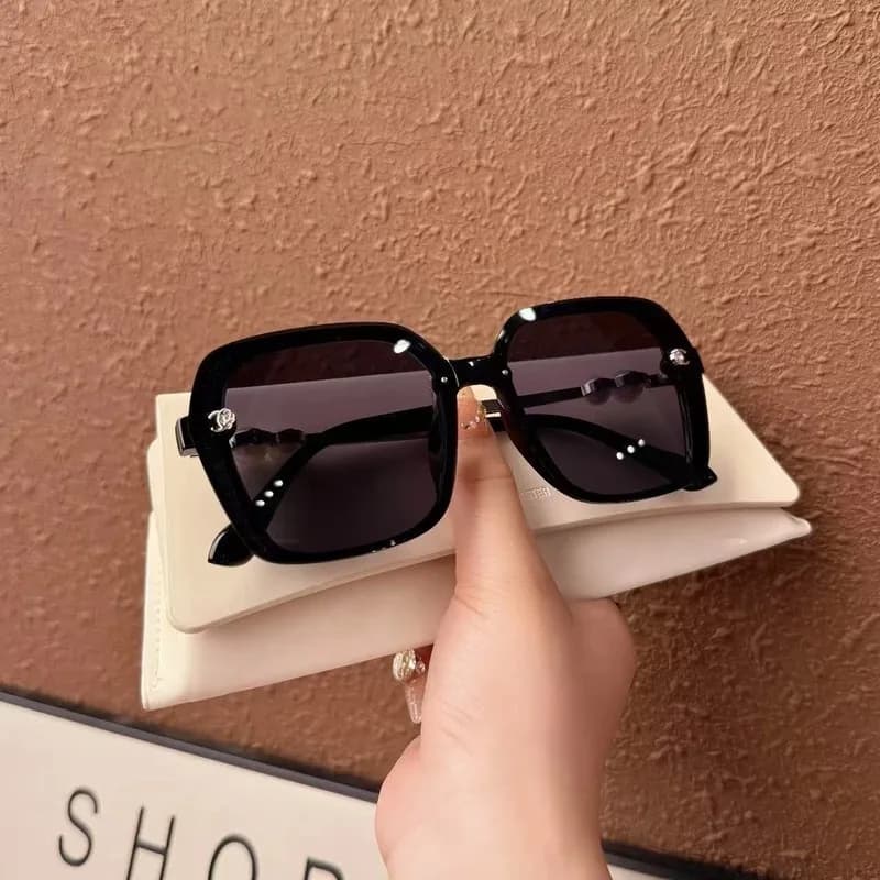 European and American fashion influencer-style pearl-polarized sunglasses, women's stylish street style, UV-resistant square frame sunglasses
