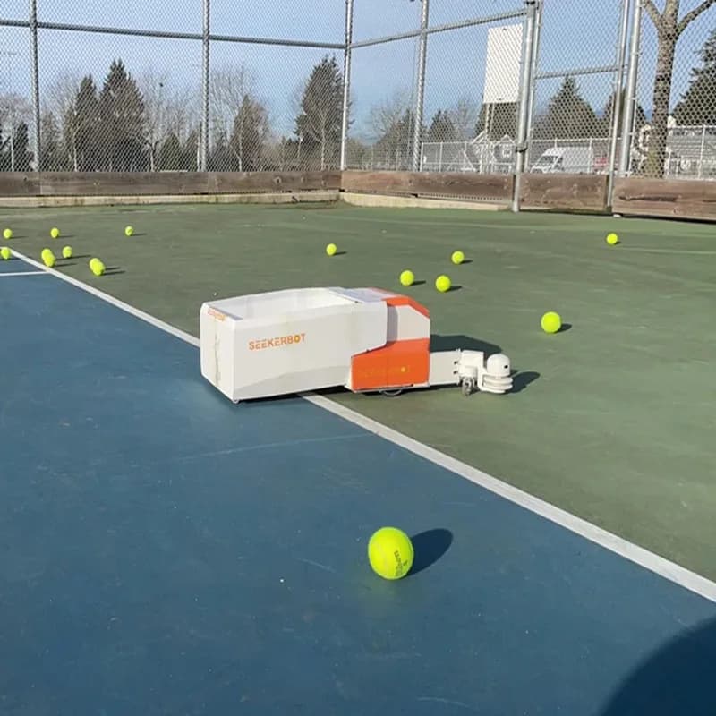 Macchina per la raccolta delle palline da tennis di grande capacità Robot per la raccolta delle palline da tennis SeekerBot 2.0