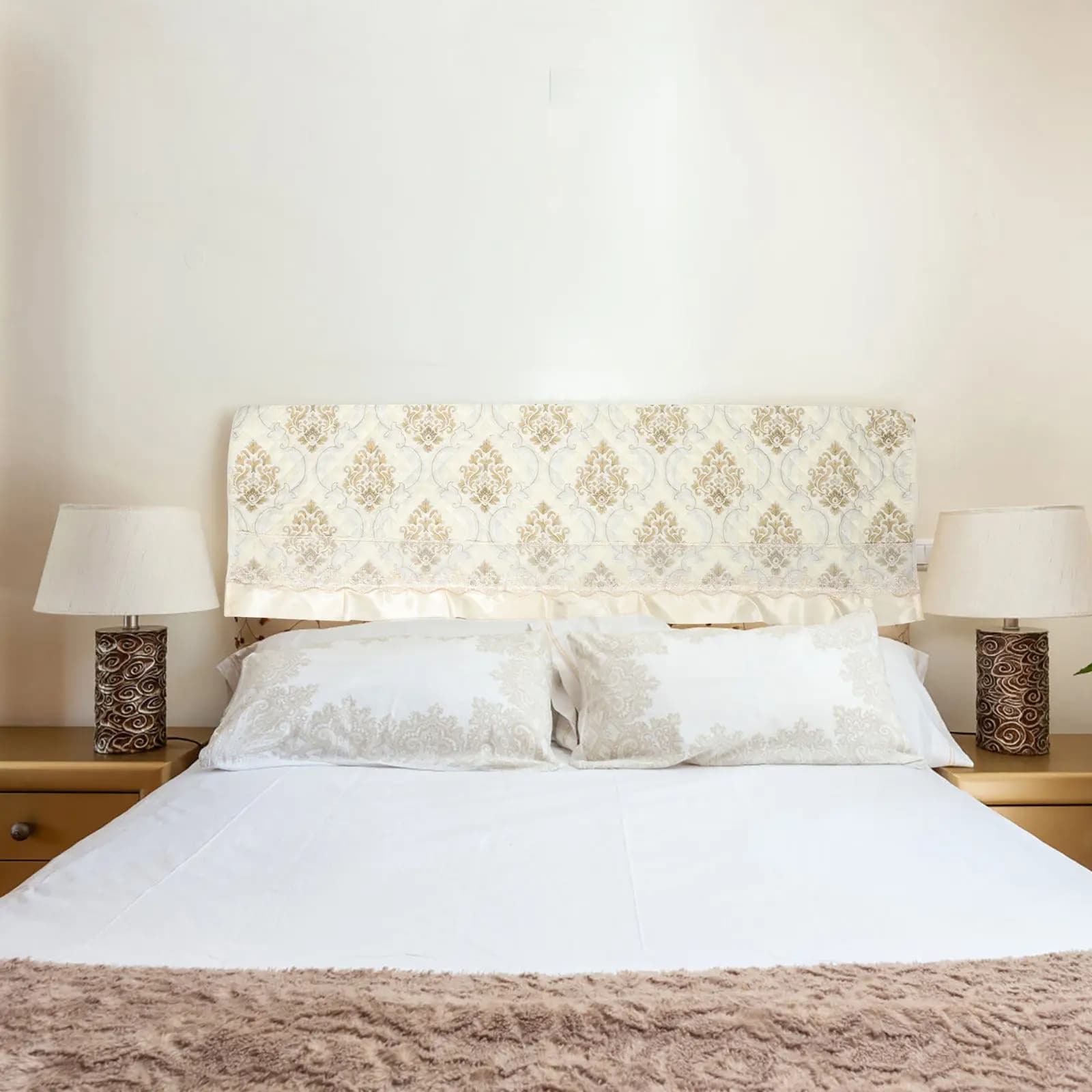 Copritestiera Imbottita per Letto 1,8m, Design Trapuntato Elastico Rinforzato, Facile da Installare, Lavabile, Comodo Supporto per la Schiena, per Camera da Letto King Size