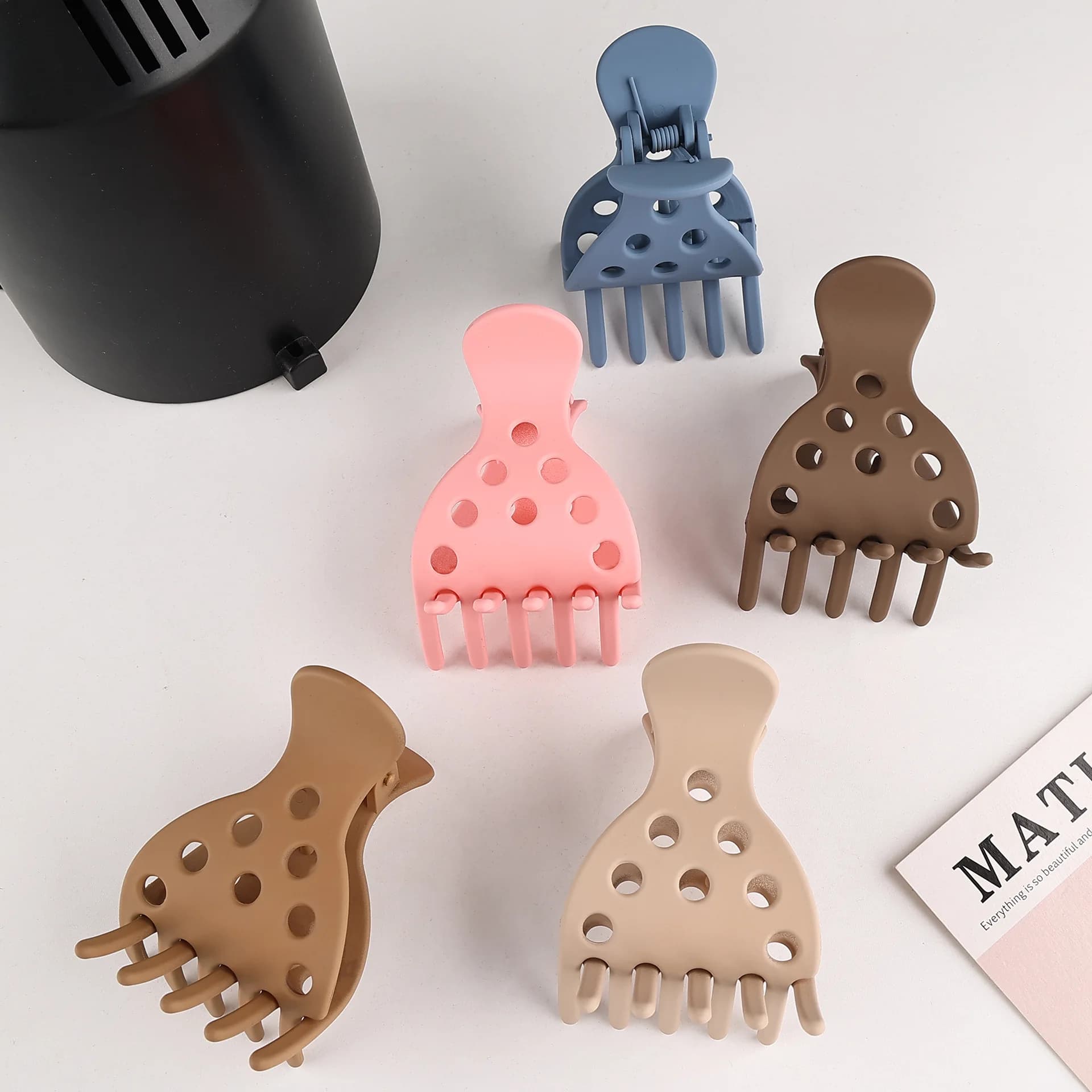 Mini Hollow Dot Hair Claw Clips 5 Colors Matte Glossy Small Hair Claws Women Thin Hair Half Up Bun Accessories