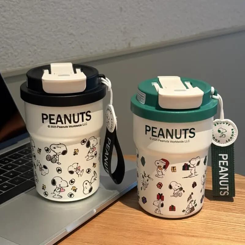 Cute Cartoon Snoopy Insulated Cup Portable Coffee Mug Lightweight Leakproof Travel Water Bottle for Couple Men Women
