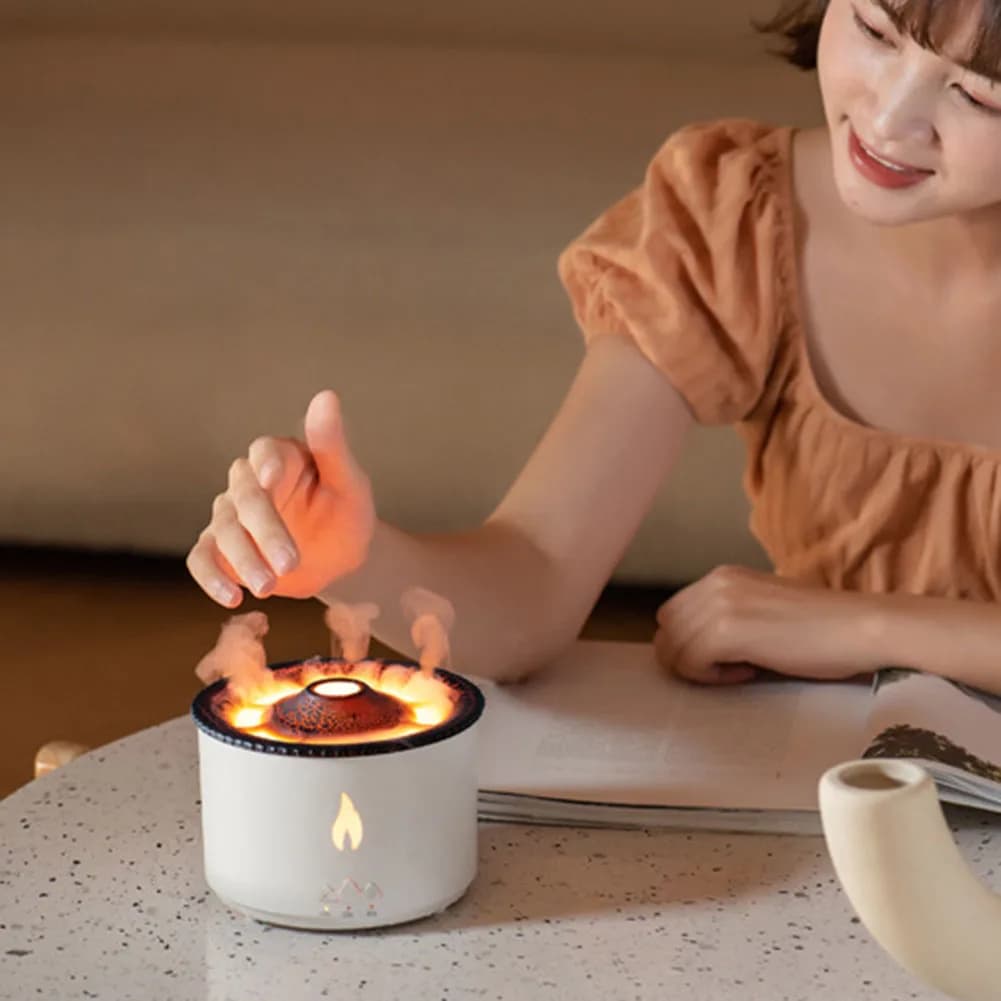 Mist Maker Fogger Jellyfish Flame Moisturize Skin Mini Aroma Diffuser Relieve Fatigue Portable Supplies for Home Office Yoga