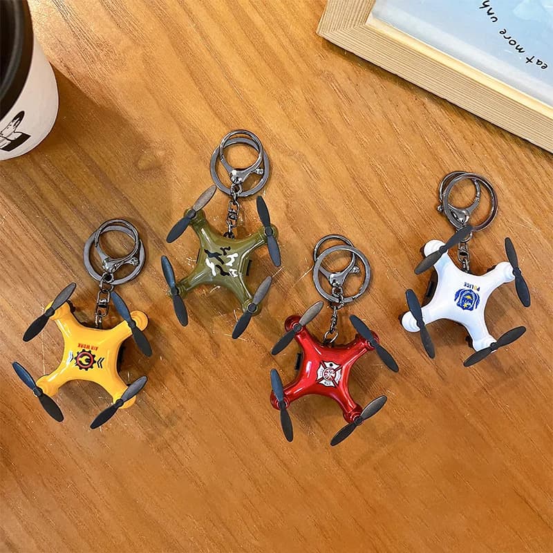 Portachiavi Creativo Personalizzato a Forma di Mini Drone, Divertente Ciondolo per Zaino Scolastico o Chiavi dell'Auto, Piccolo Regalo