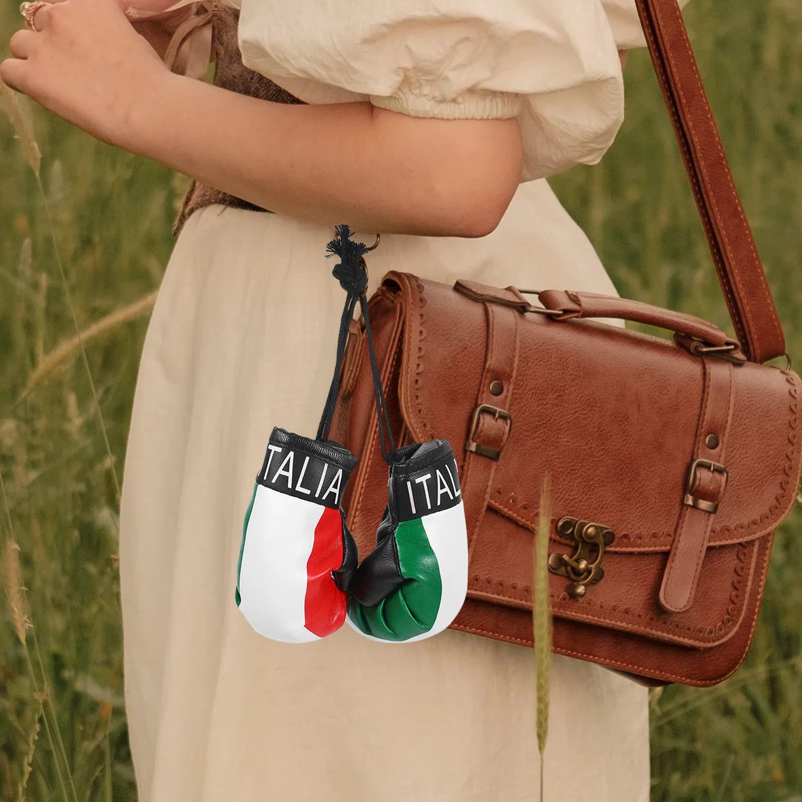 1 Paio di Mini Guantoni da Boxe Pendenti, Ciondoli a Forma di Guanti da Pugilato in Miniatura, Decorazioni da Appendere per Borsa o Portachiavi, Decorazioni Sportive da Boxe
