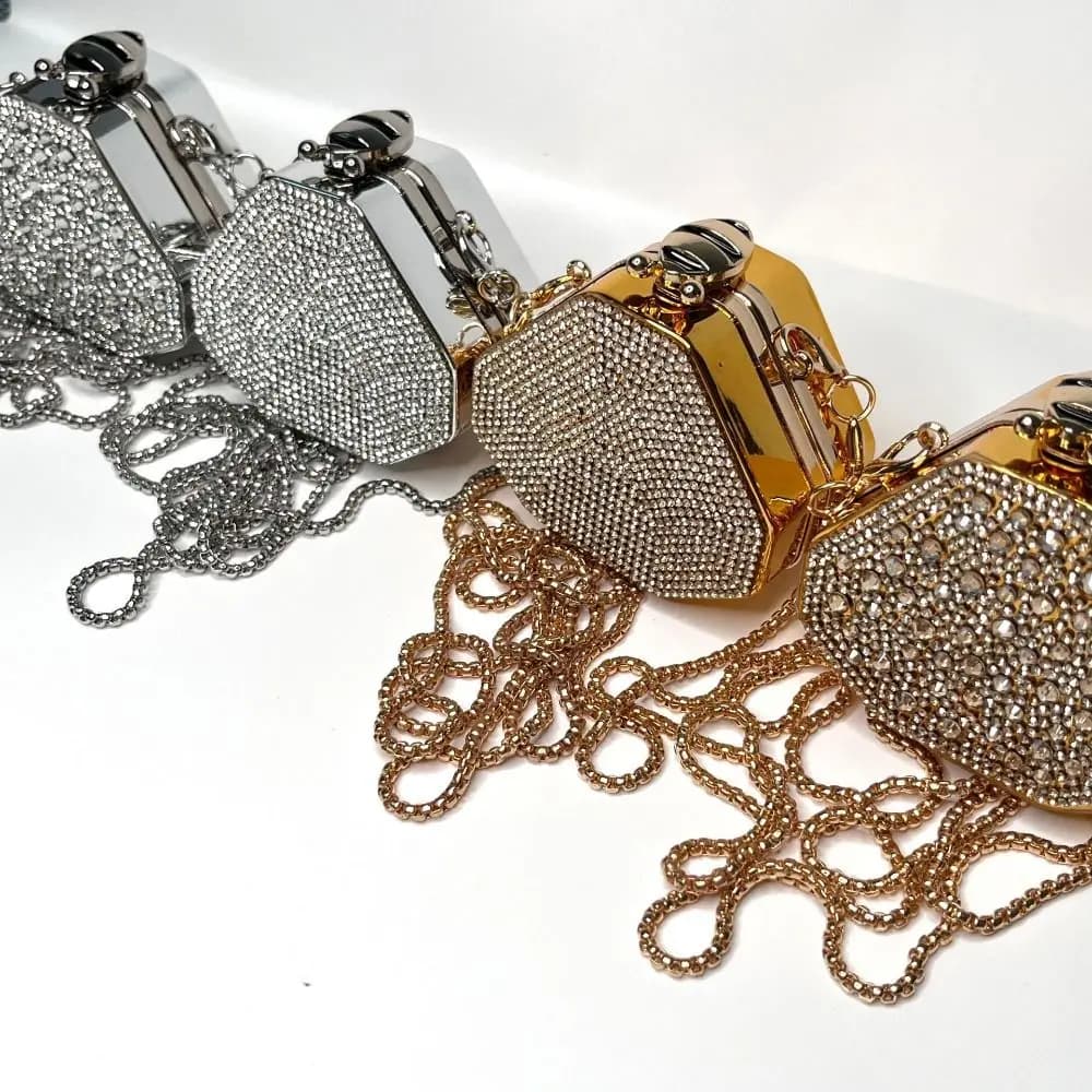 Detachable Long Chain Rhinestone Inlay Clutch Bag Lightweight Waterproof Portable Shoulder Bag Lock Catch Small Capacity