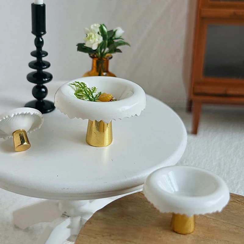 1 pz bambini giochi di imitazione giocattoli casa delle bambole in miniatura piatto da tè piede alto padella da dessert vassoio di frutta modello accessori da cucina