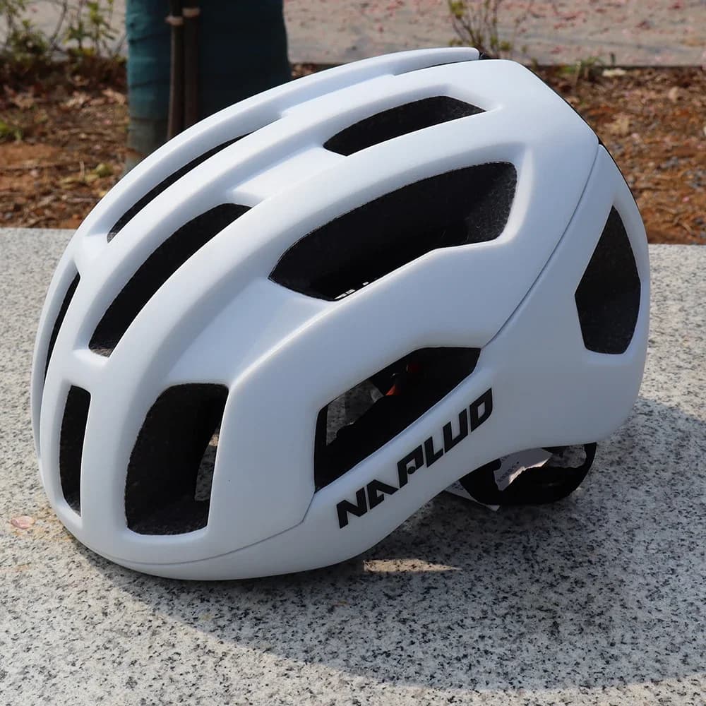 NAPLUD aero Cycling Helmet Outdoor Sports MTB Road Bike Helmet Red women's bicycle helmet modeled entirely Cascos Cycling