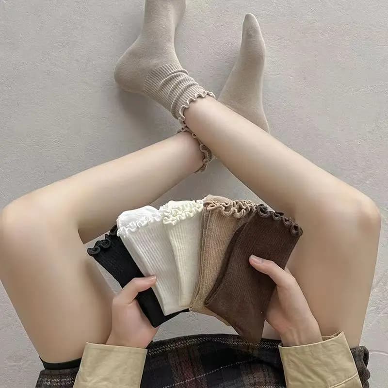 3 paia di calzini da donna con volant in cotone calze solide tubo centrale calzini invernali carini nero bianco stile coreano Kawaii