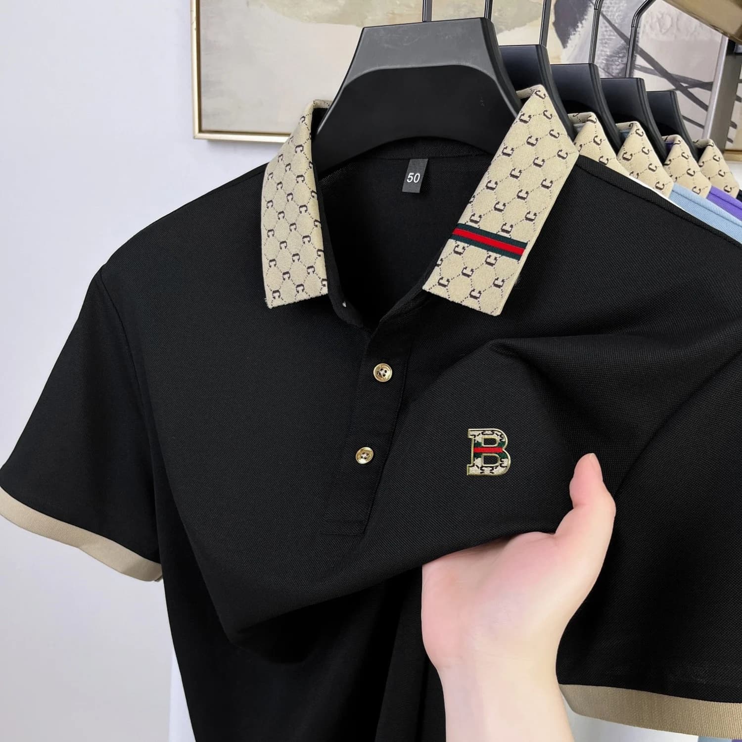 Polo da uomo di lusso con lettera B in rilievo, maniche corte, estivo, leggero, traspirante, nuova moda, color block, con risvolto