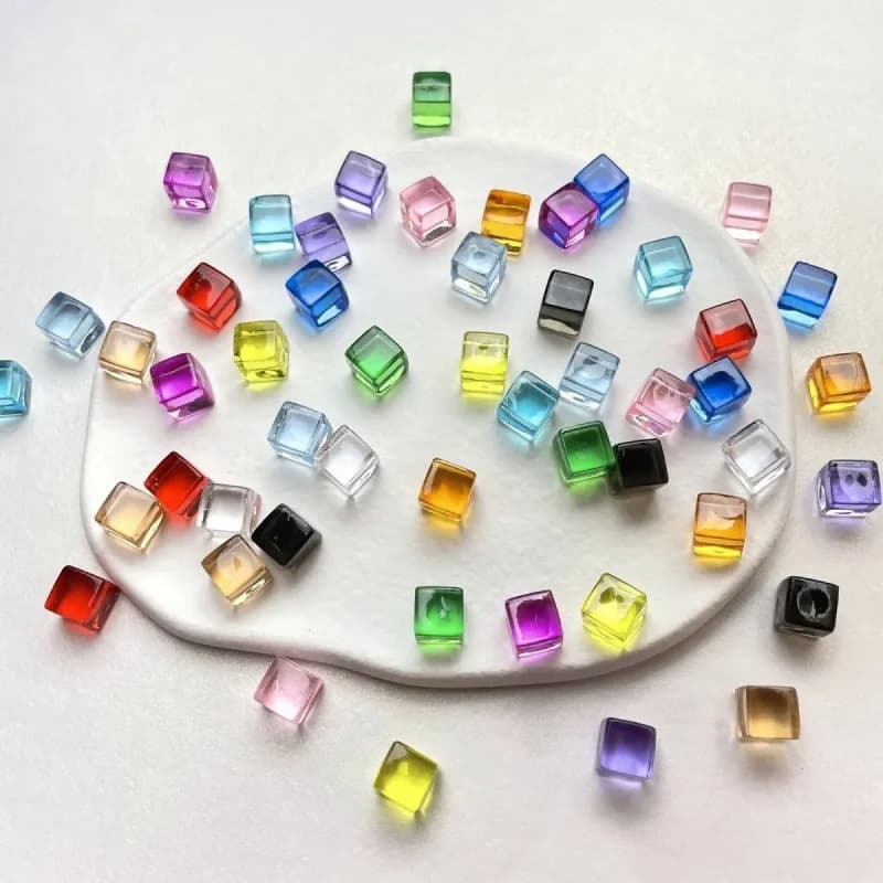 50 pz/set 8mm cubo trasparente cristallo colorato angolo quadrato dadi trasparenti pezzo degli scacchi ad angolo retto per gioco da tavolo
