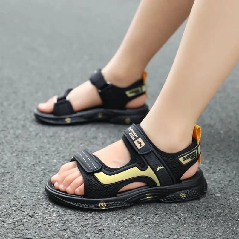 Sandali Estivi per Ragazzi 2026 Nuovi, Scarpe Sportive Antiscivolo da Spiaggia per Bambini, Ciabatte con Suola Morbida per Gioco all'Aperto