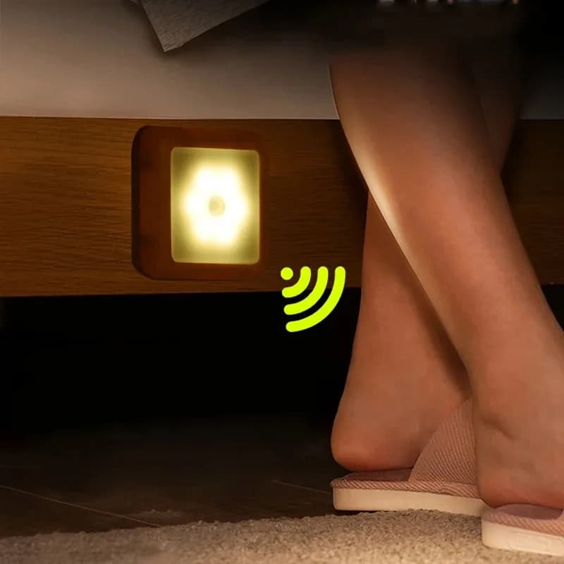 Sensore di movimento umano intelligente con batteria wireless a luce notturna a LED adatto per armadi guardaroba scale corridoio camera da letto