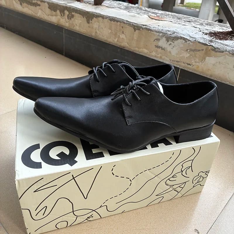 Scarpe eleganti da uomo classiche con punta a punta e lacci, tacco basso, per ufficio, matrimonio, comode e morbide, spedizione diretta