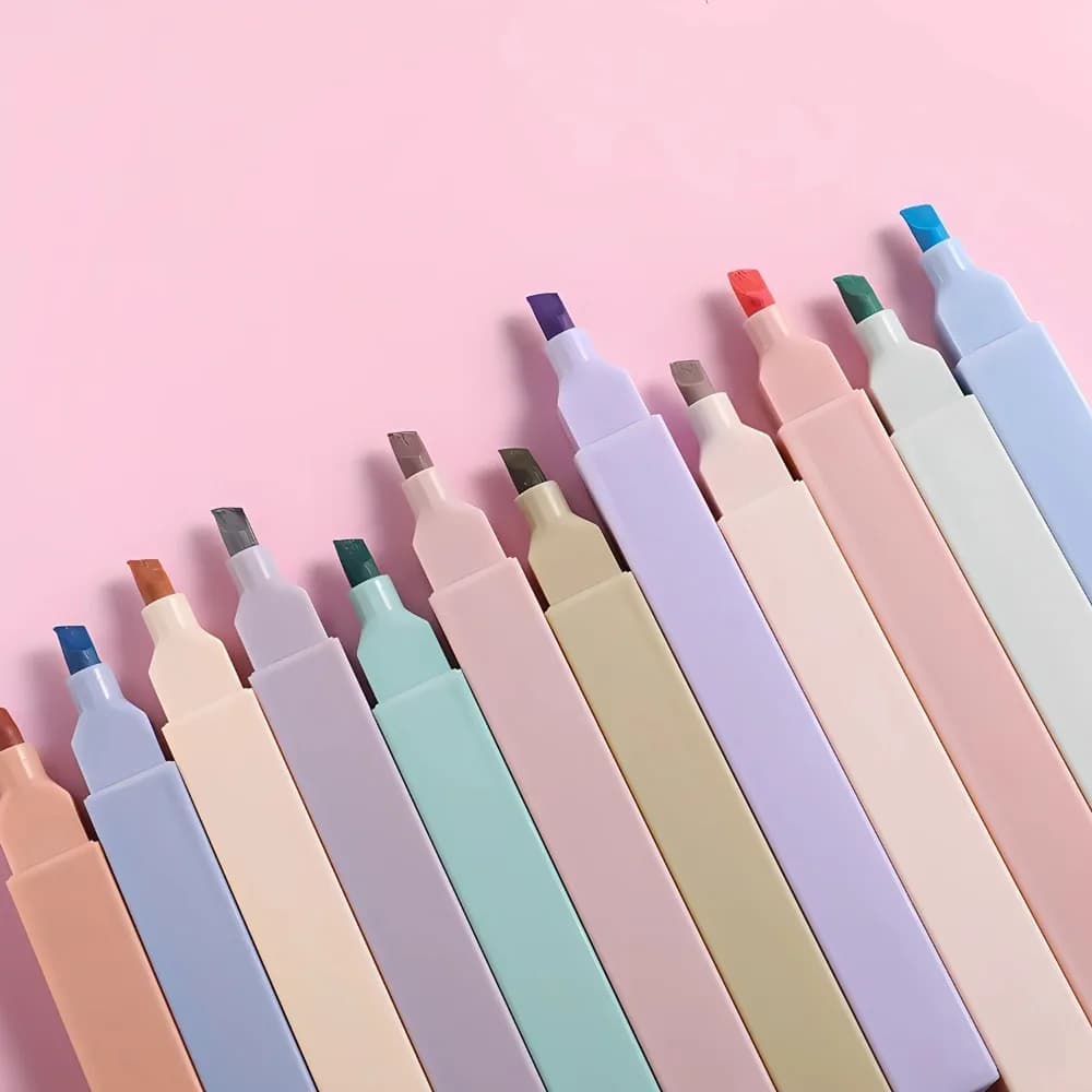 Un set di 12 evidenziatori regalo per piccole feste, appositamente preparati per amici e parenti, penna estetica per acquerello Studente Kawaii