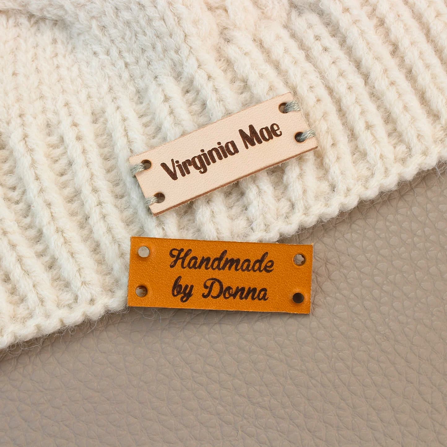Etichetta in pelle da cucire personalizzata con Logo personalizzato o testo per cappelli, marchi all'uncinetto e fatti a mano, etichette per vestiti, 15x40mm