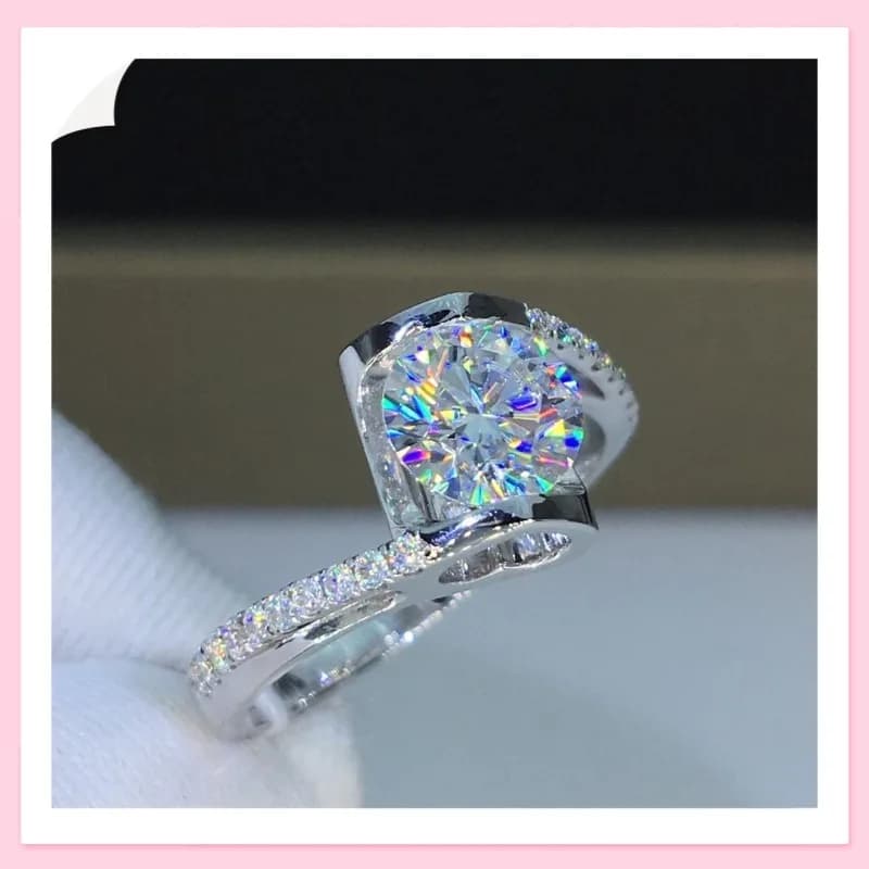 Anello Aperto da Donna con Zircone Imitazione Diamante Mozzarella a Otto Cuori e Otto Frecce, Luminoso e Scintillante, Stile Bacio d'Angelo, per Live Streaming