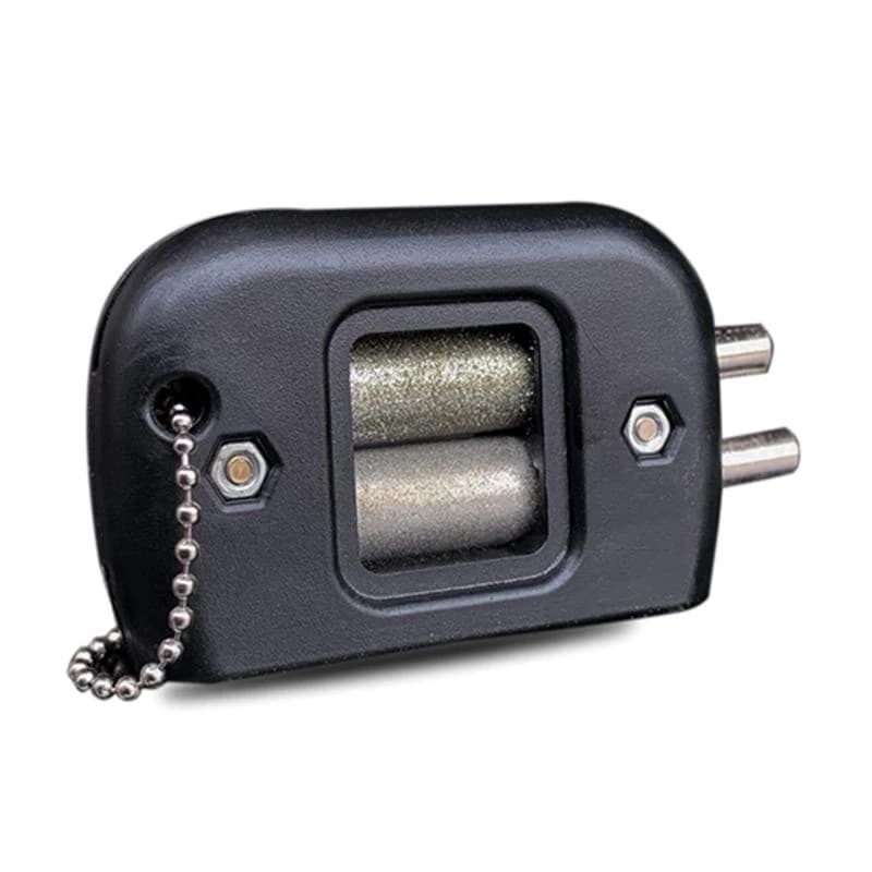 1Pc Skate Grinder Affilatrice professionale per lame Condizionatore portatile per scarpe da ghiaccio Diamante Larghezza regolabile Portachiavi Strumento per il trasporto
