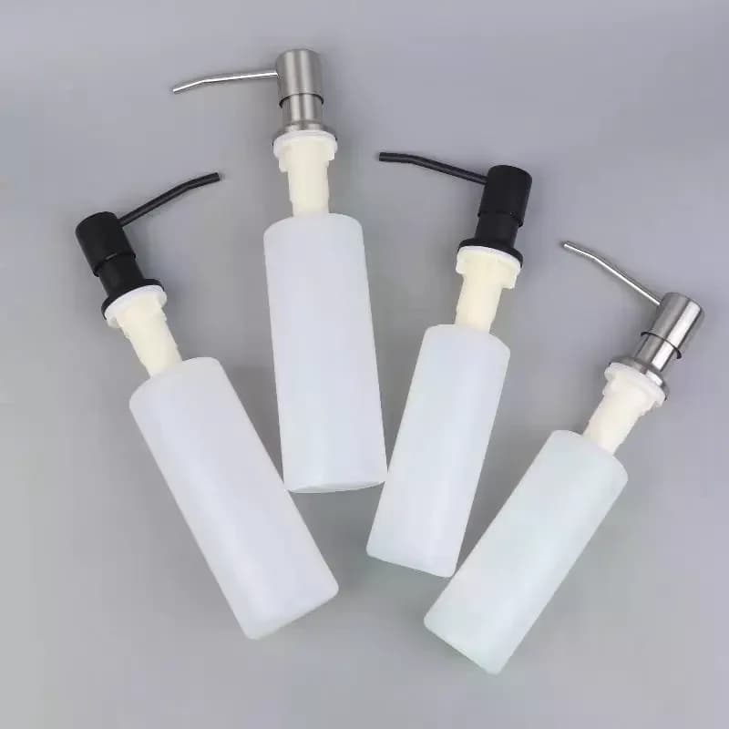 Dispenser di sapone per lavello da cucina Pompa per dispenser di sapone per le mani incorporata con kit tubo di prolunga per bottiglia per forniture da cucina