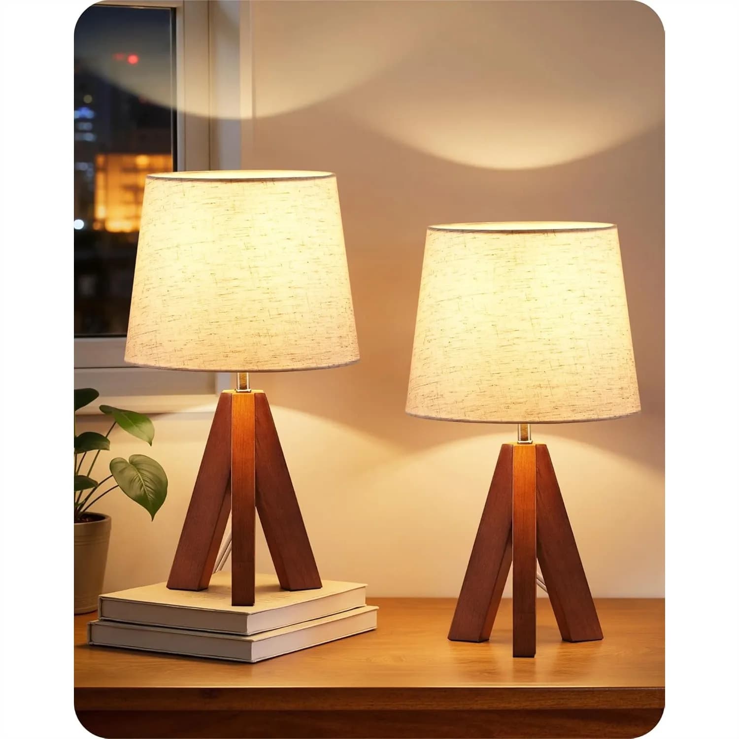 Set di 2 Lampade da Tavolo a Treppiede, Piccole Lampade da Comodino, Lampada Moderna da Comodino con Base in Legno di Pera Scuro e Paralume Beige, Luce da Scrivania Boho
