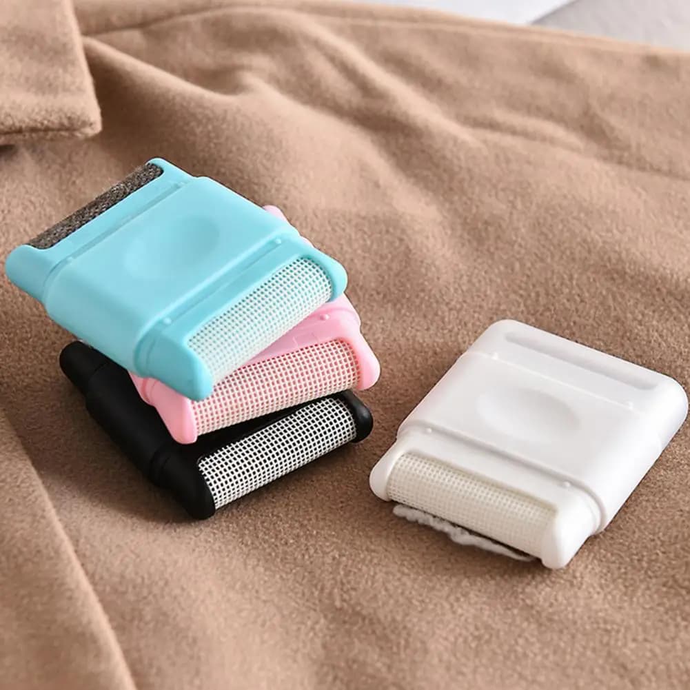 1pc Mini Rullo Levapelucchi Portatile, Spazzola Rimuovi Peli per Tappeti, Maglioni, Cappotti, Vestiti, Strumento per la Pulizia della Pelliccia 95