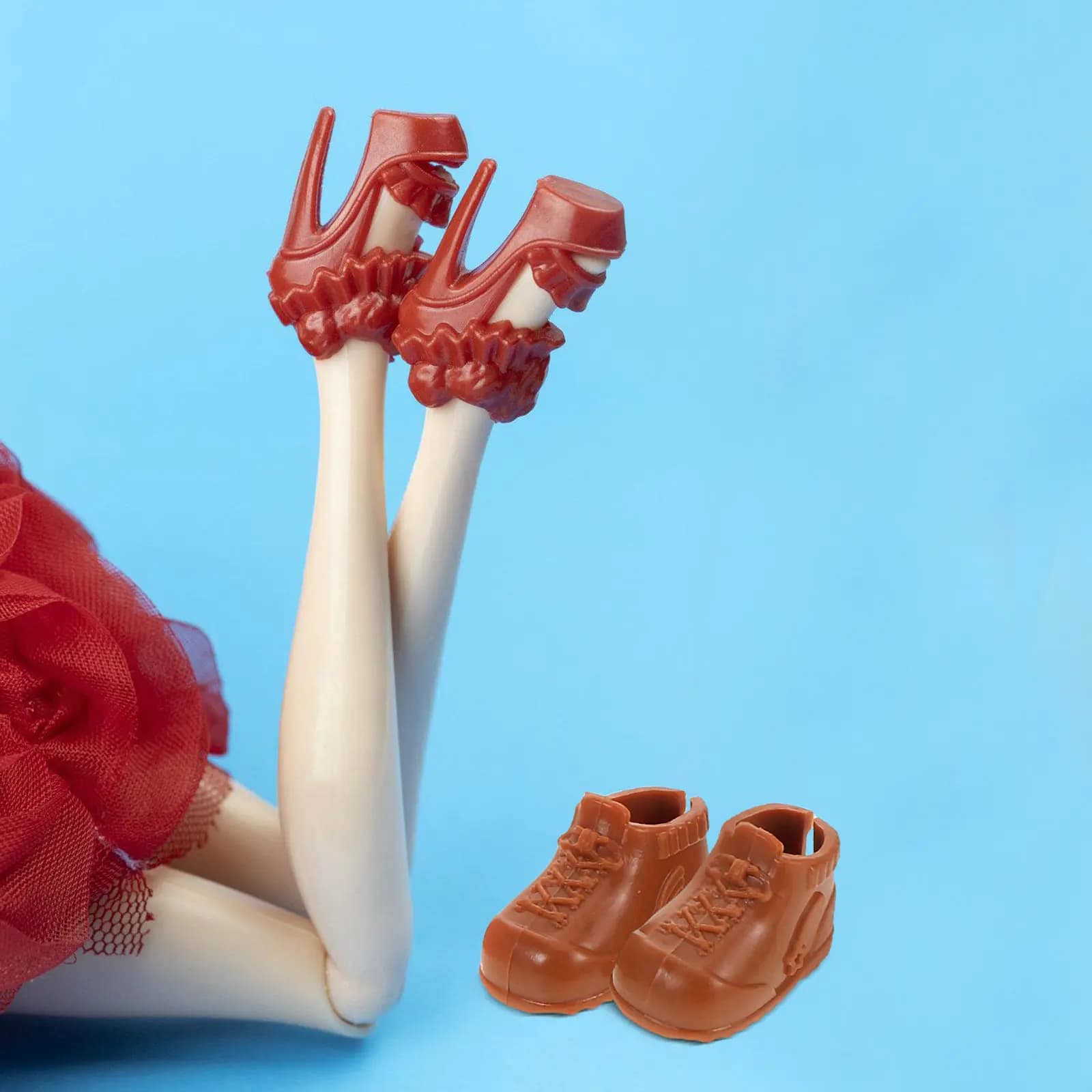 12 Paia di Scarpe in Miniatura, Sneakers Alte da 17 cm, Accessori per Casa delle Bambole, Decorazioni, Mini Stivali, Ornamenti per Micro Case