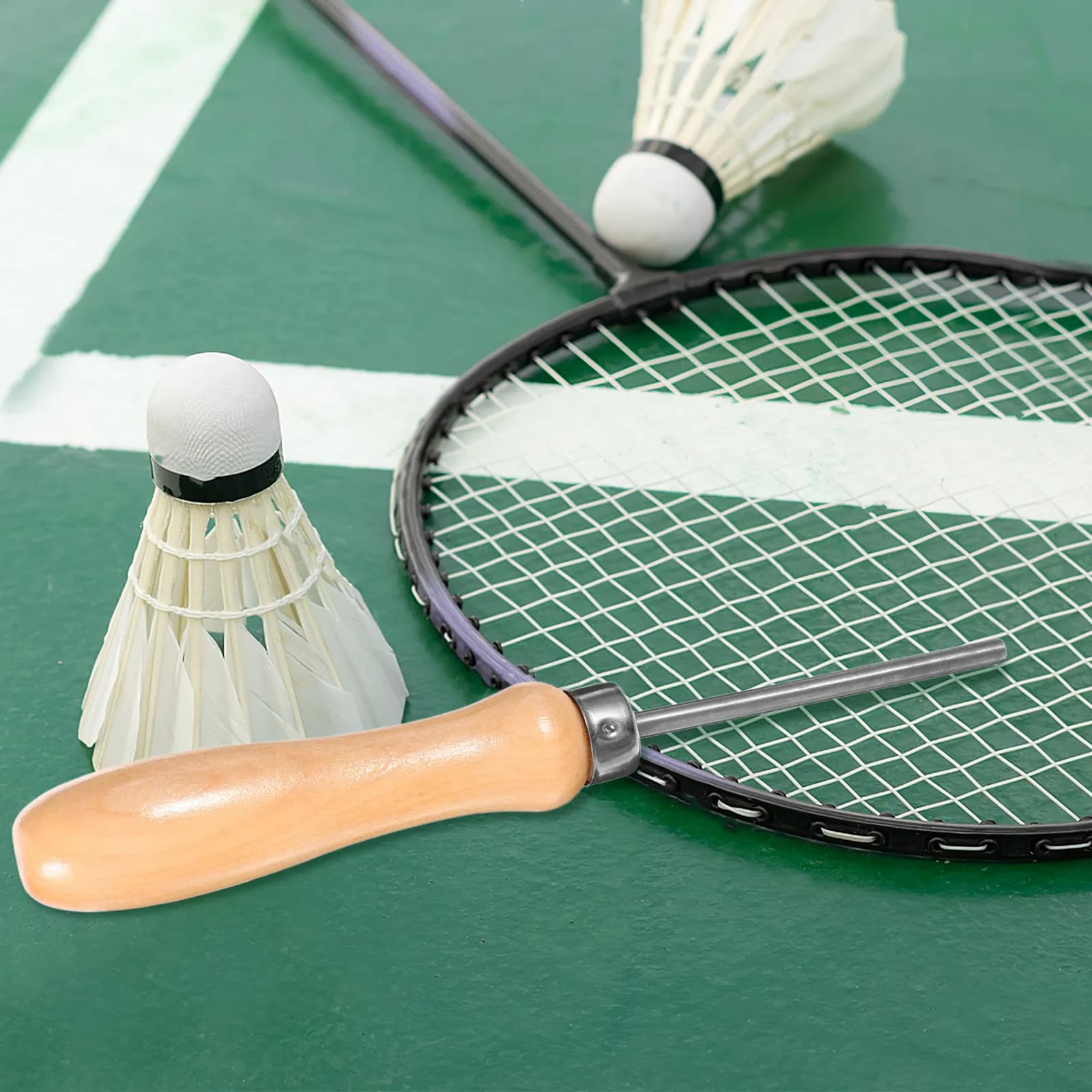 Strumento per l'Incordatura di Racchette, Punteruolo per Badminton, Tennis e Squash, con Manico in Legno, Compatto e Leggero, Attrezzo per Fissaggio Corde Sportive