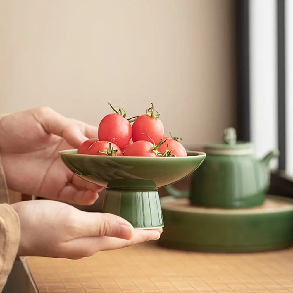 Vassoio in Ceramica con Piedini, Piatto per Frutta, Ornamento per Frutta Secca, Superficie Liscia, Sensazione Confortevole, Facile da Pulire, Piatto in Ceramica con Piedini per Conservazione