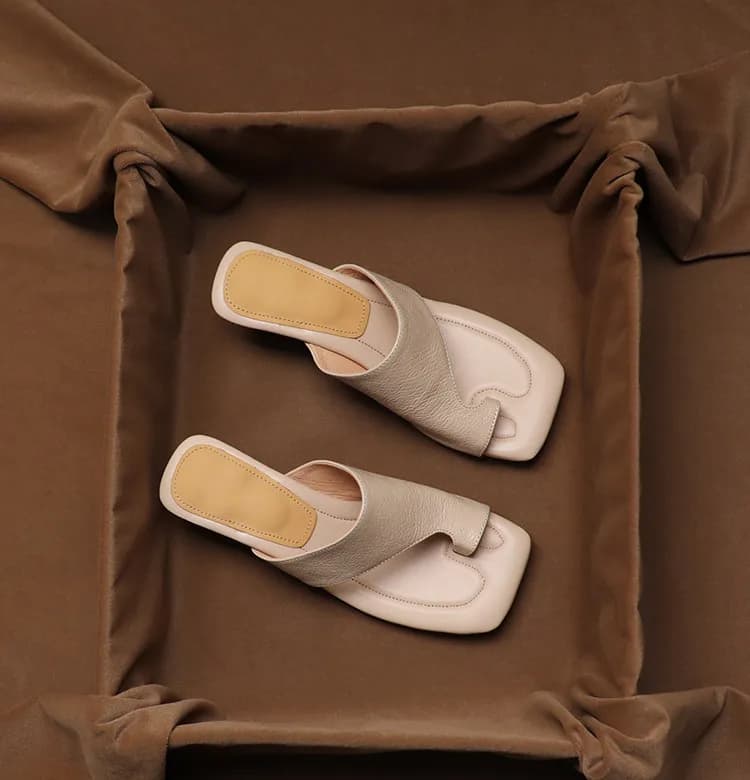 SHOEBOX Slope heel square toe set toe slippers for women in the summer of 2026, new style for outerwear, retro sheepskin