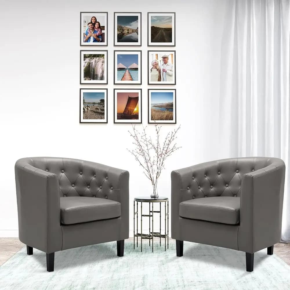 Poltrona di Lusso in Pelle con Schienale a Botte, Cuscini Spessi e Gambe in Legno - Elegante Arredo per Soggiorno