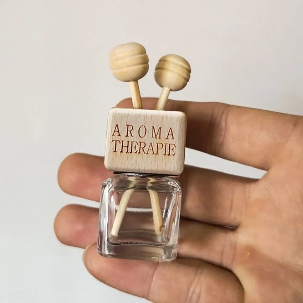 Flacone di Profumo per Auto da 8ml, Deodorante per Auto con Clip, Design per Bocchette di Ventilazione