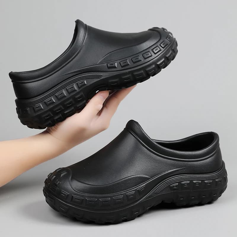 Outdoor Slip-on Anti-slip Lightweight Fashionable Shoes, Sandals, Beach Shoes, Clogs, Chef Shoes