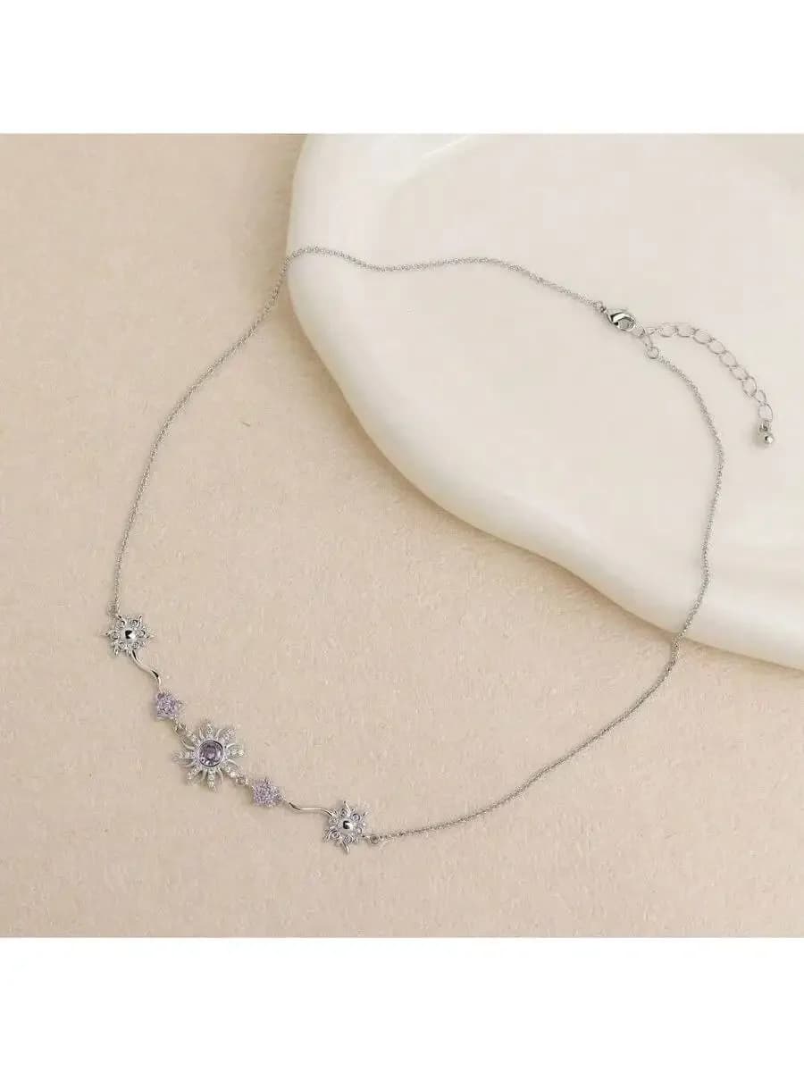 Collana con ciondolo floreale a forma di girasole con catena regolabile per donna in stile boho vintage