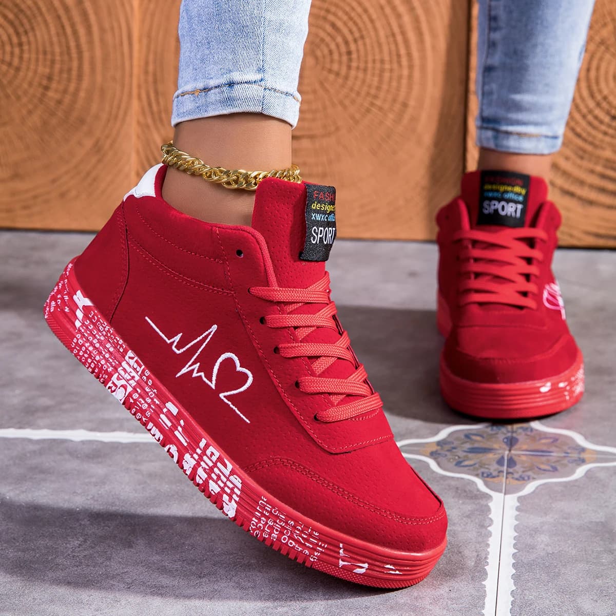 Women's Heart Design Sneakers for Women, Lace Up Soft Sole Platform Comfy Skate Shoes, Low-top Mid Top Valentine's Day Shoes, Me