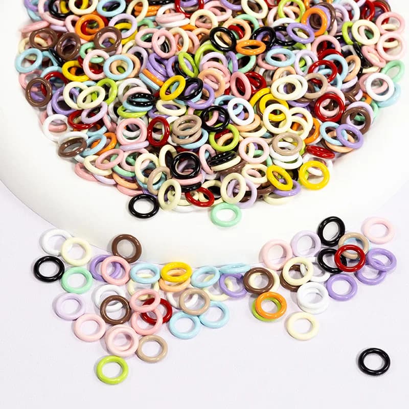 100 Pezzi/Lotto Anelli di Giunzione Singoli Chiusi in Metallo Colori Caramella 1.7x9mm per Connettori a Moschettone per Creazione Gioielli