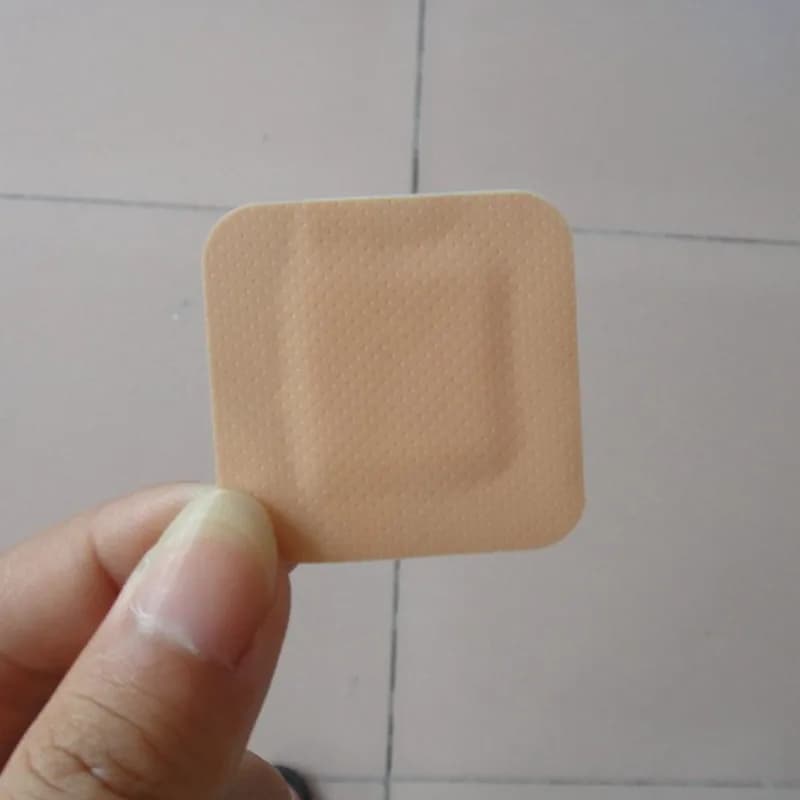 100 Sheets/Set First Aid Patches Square Shape Band Aid Breathable Adhesive Bandages Heel Tape Stickers Wound Dressing Plasters