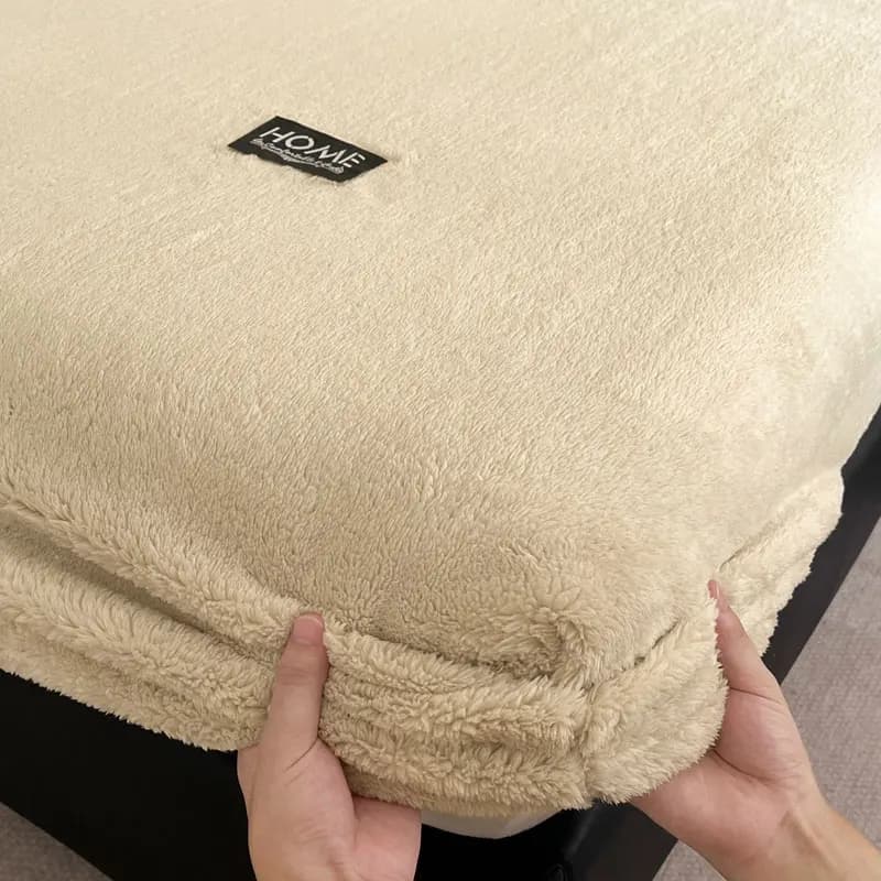 solid Thicken Quilted Mattress Cover Warm Soft Plush Queen King Quilted Bed Fitted Sheet Not Including Pillowcase