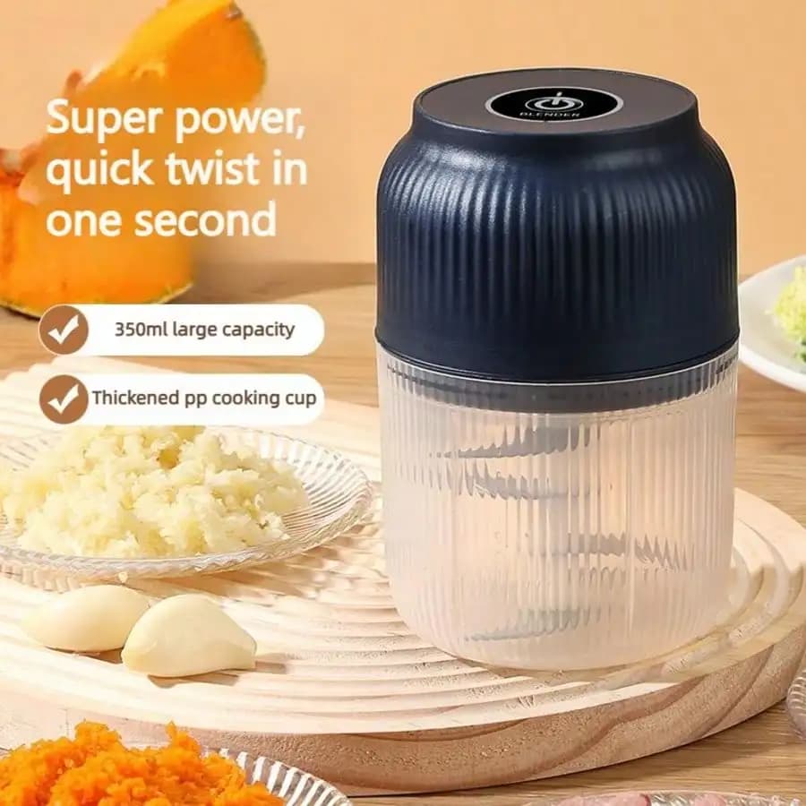 Electric Garlic Chopper, 4 Sharp Blades,Portable Veggie Chopper, 300ML Garlic Grinder Masher Onion Chopper, Blender To Vegetable, Cordless Food Processor For Ginger, Chili, Fruit, Meat, Spices, Beans, Etc