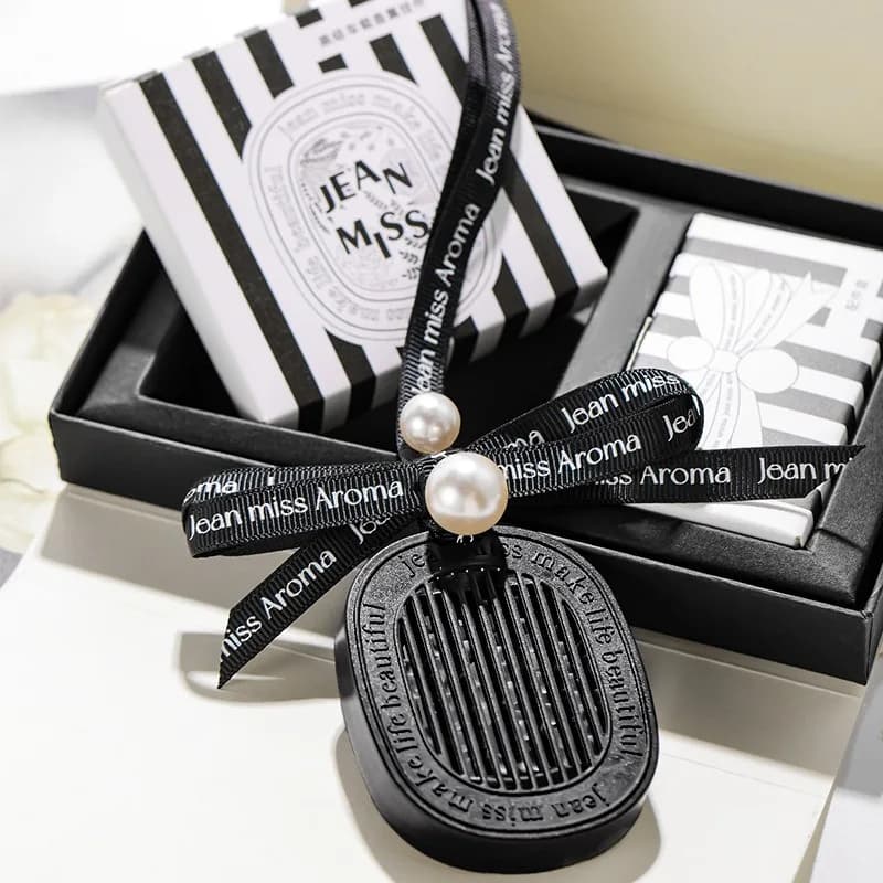 Aromatherapy for Car Long-Term Fragrance Perfume for Car Interior High-end decoration House Bedroom Wardrobe Fragrance Pendant Perfume