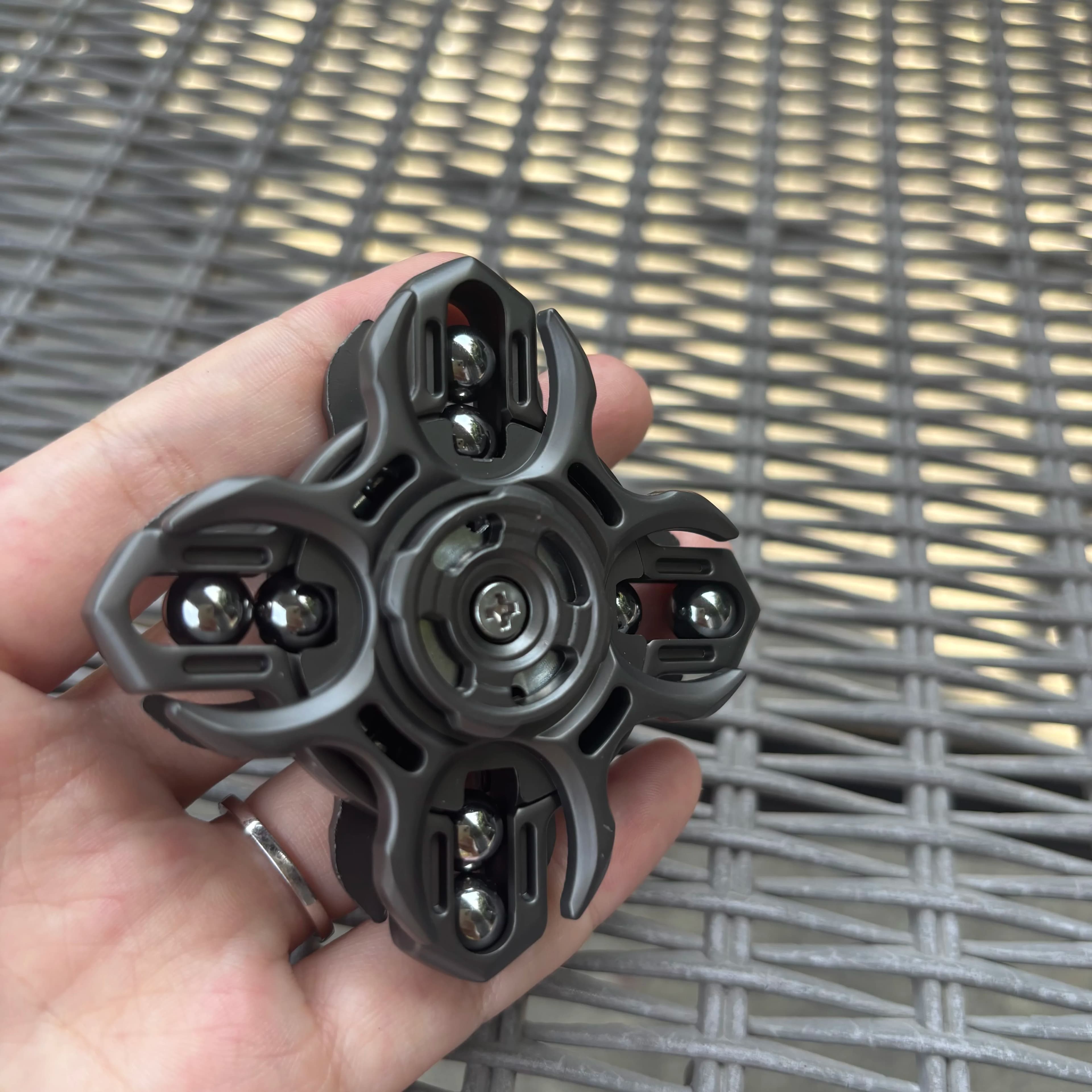 EDC Mano Spinner Fidget Spinner Collegamento su due lati Giocattolo antistress Sollievo dallo stress Concentrazione del TDAH Giocattoli agitati per adulti
